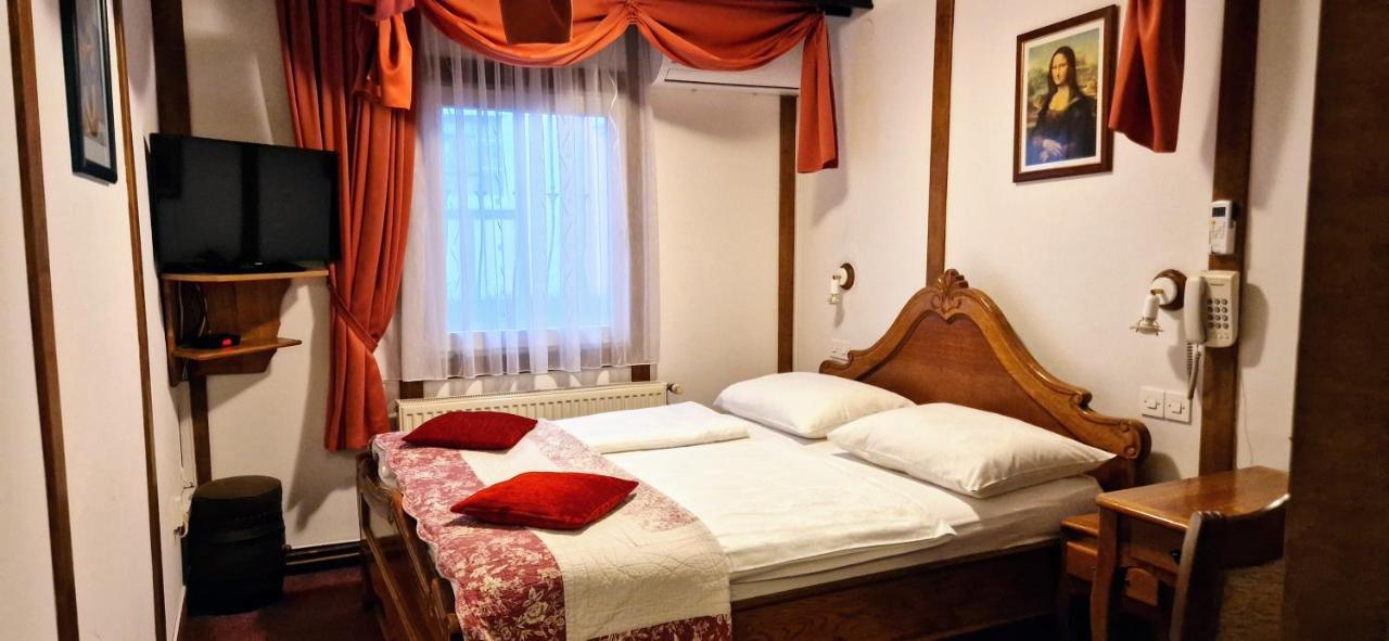 סלאבונסקי ברוד Hotel Garten מראה חיצוני תמונה