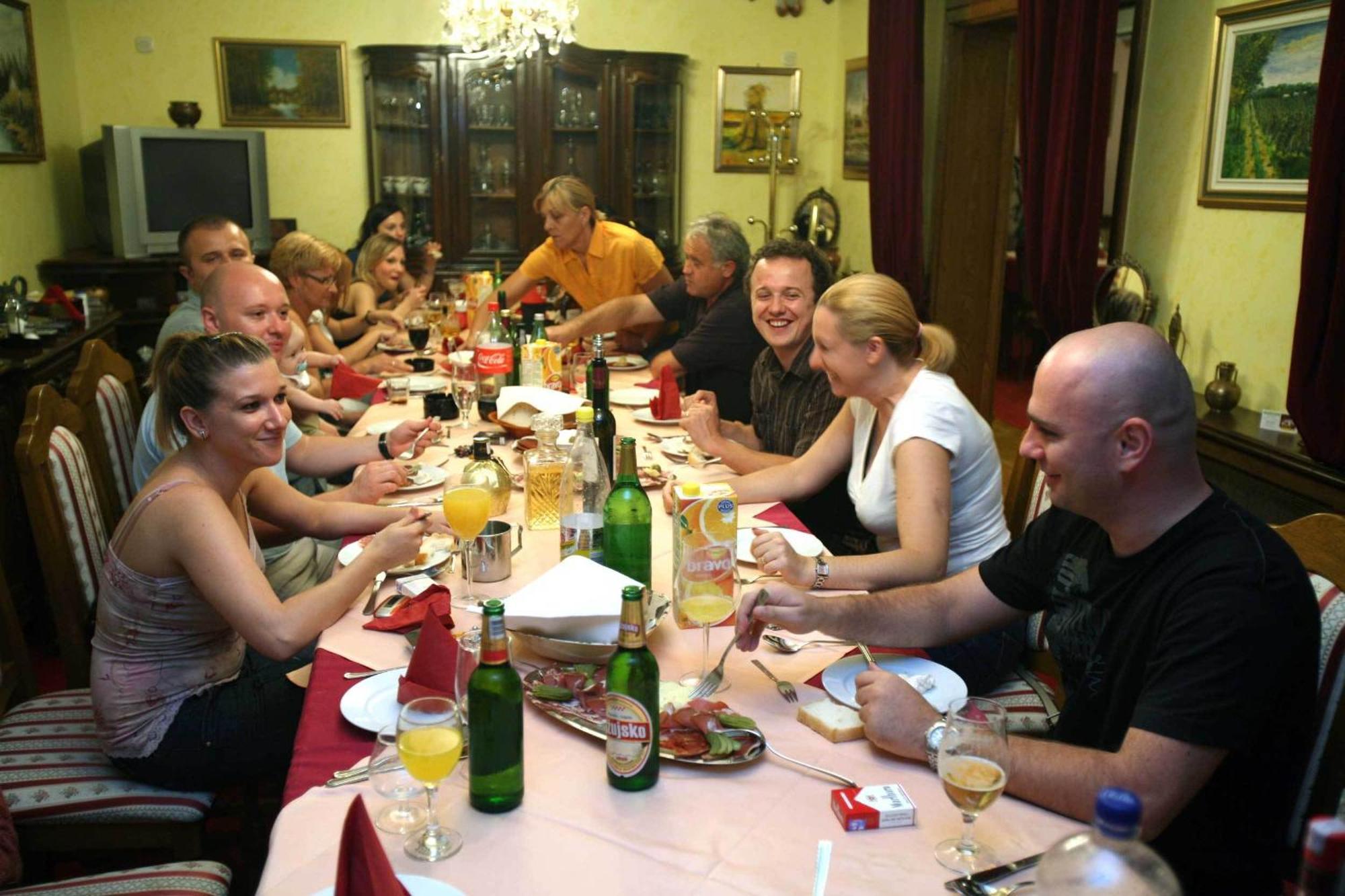סלאבונסקי ברוד Hotel Garten מראה חיצוני תמונה