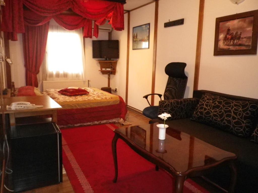 סלאבונסקי ברוד Hotel Garten מראה חיצוני תמונה