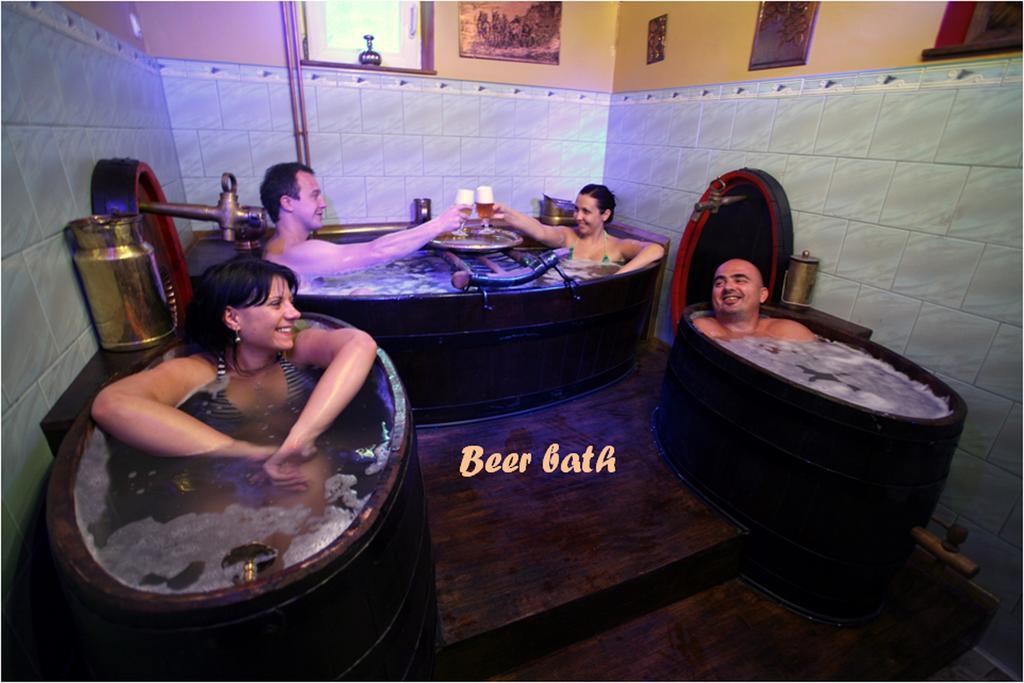 סלאבונסקי ברוד Hotel Garten מראה חיצוני תמונה