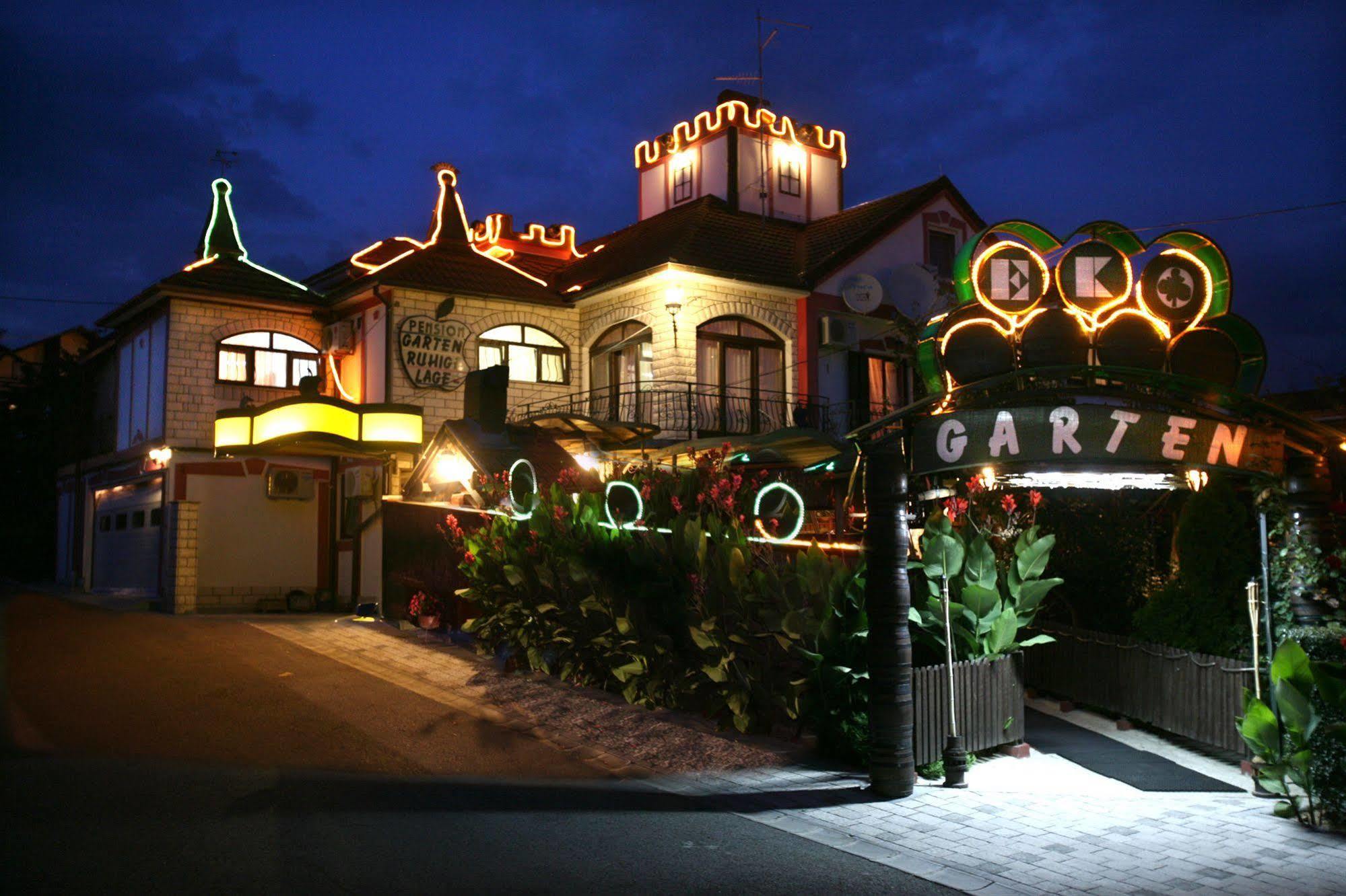 סלאבונסקי ברוד Hotel Garten מראה חיצוני תמונה